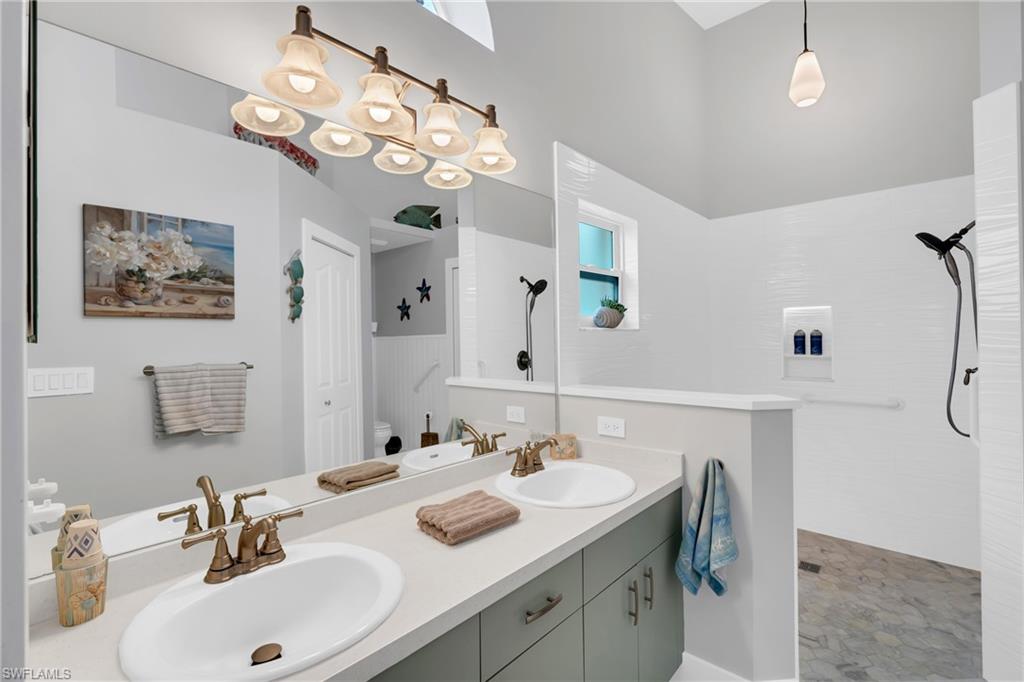 MUSTANG VILLAS - Residential