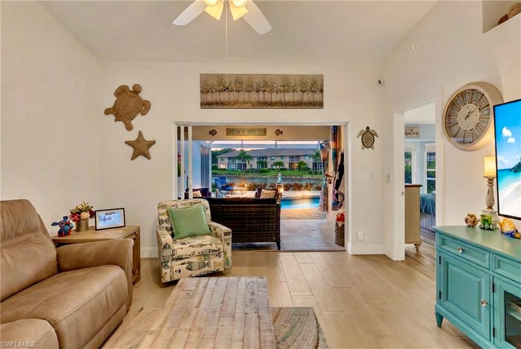 MUSTANG VILLAS - Residential