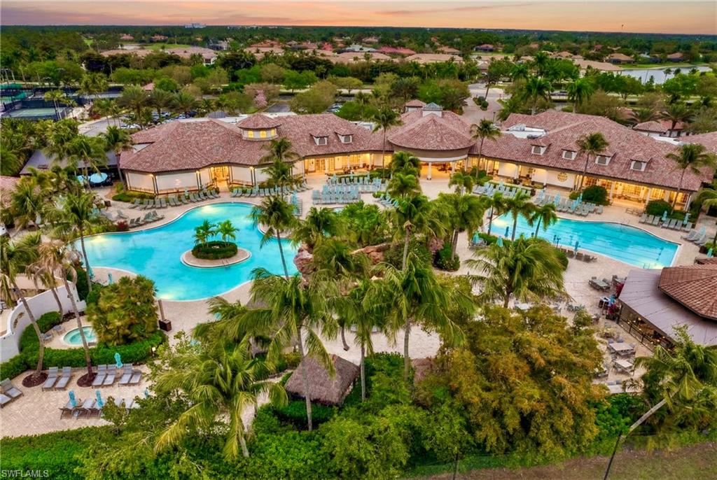 MUSTANG VILLAS - Residential