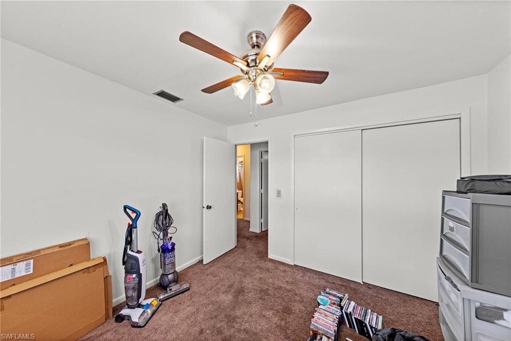 SAN CARLOS PARK - Residential