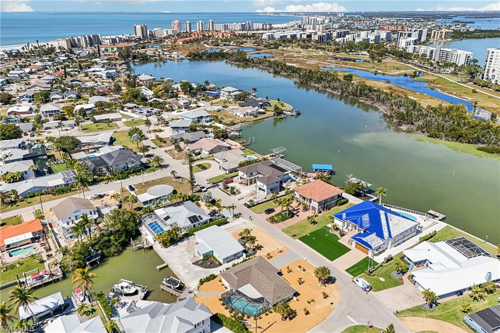 LAGUNA SHORES - Residential