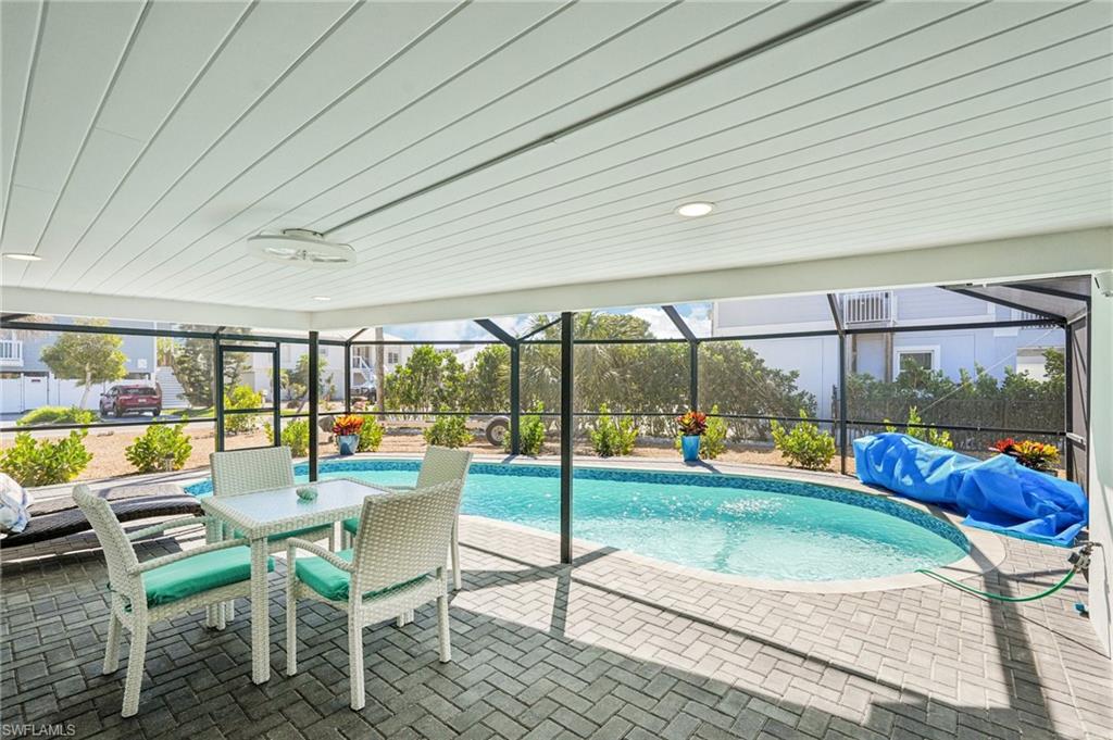 LAGUNA SHORES - Residential