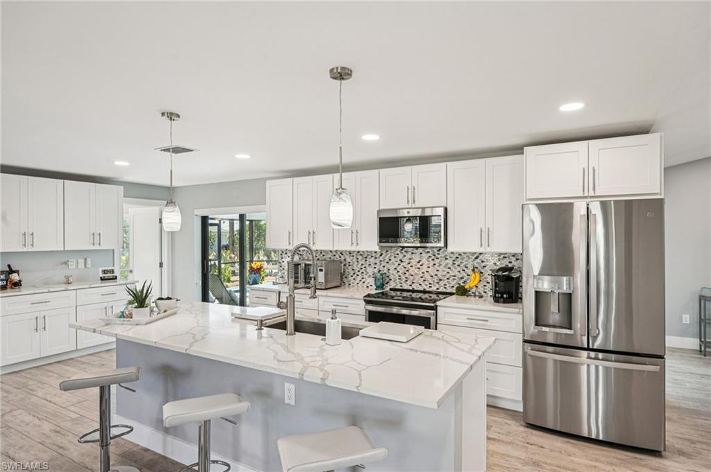 LAGUNA SHORES - Residential