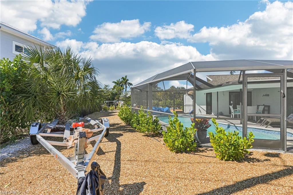 LAGUNA SHORES - Residential