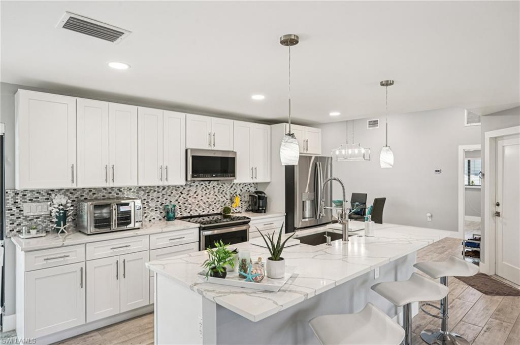 LAGUNA SHORES - Residential