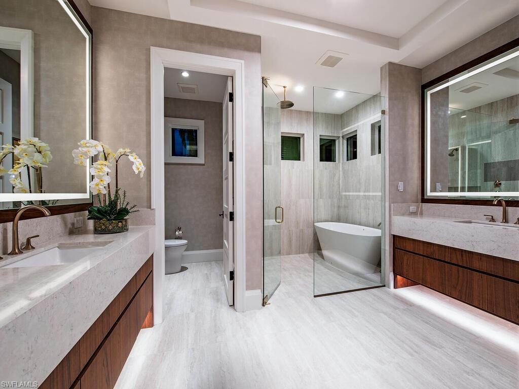 OLDE NAPLES - Residential