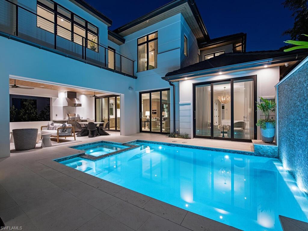 OLDE NAPLES - Residential