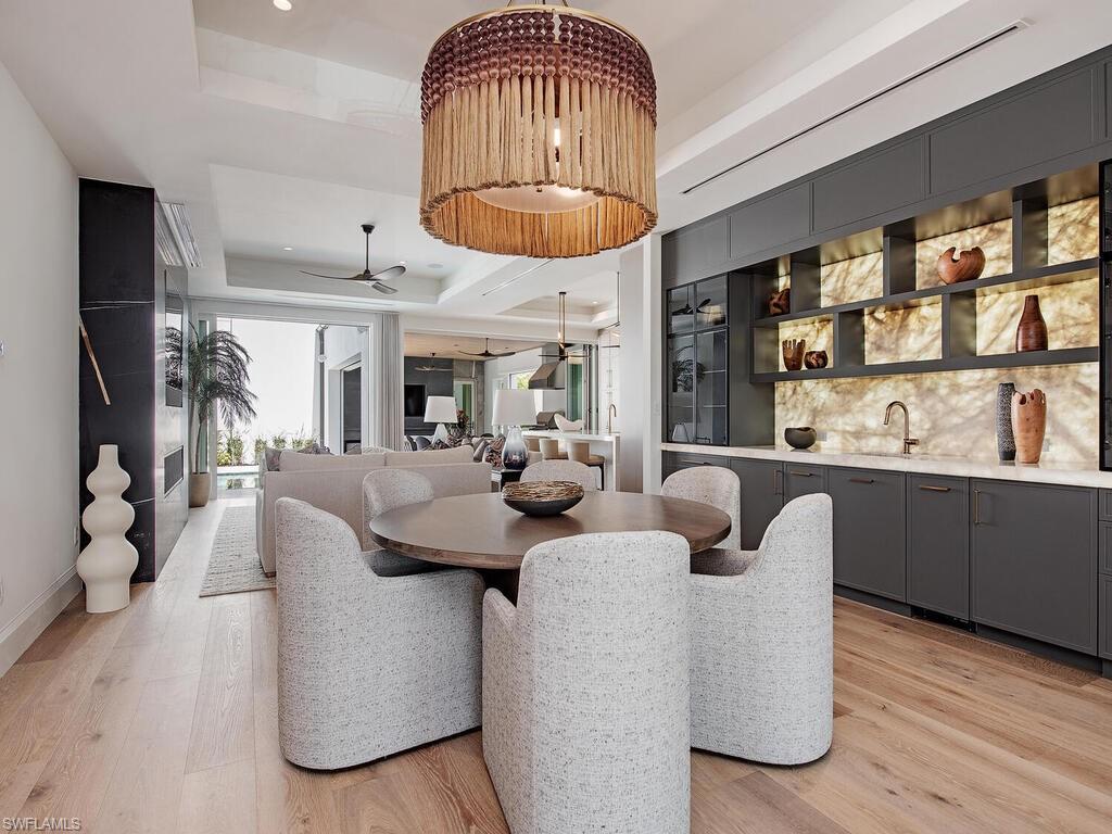 OLDE NAPLES - Residential