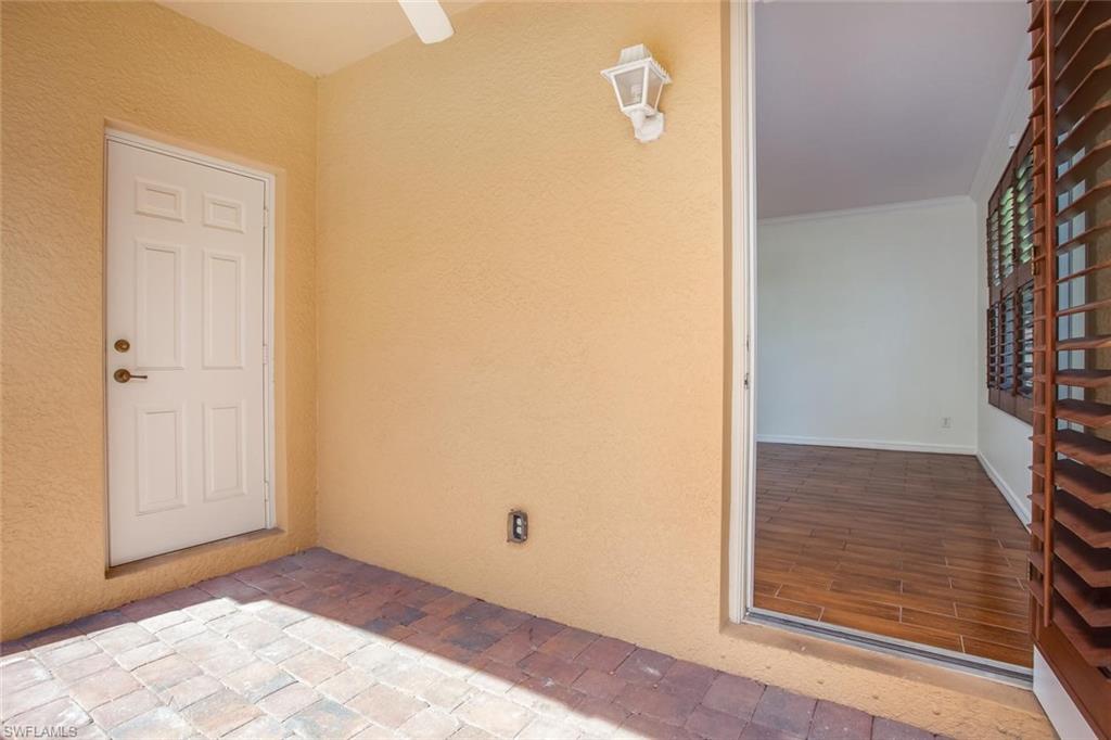 COLONNADE AT FORUM - Residential