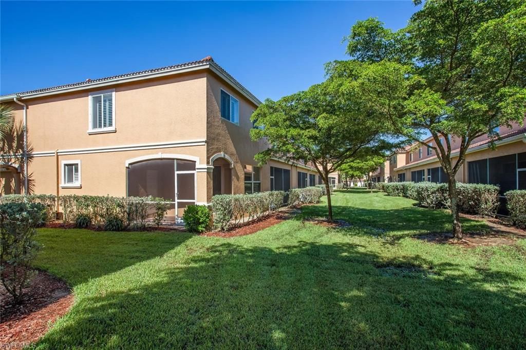 COLONNADE AT FORUM - Residential