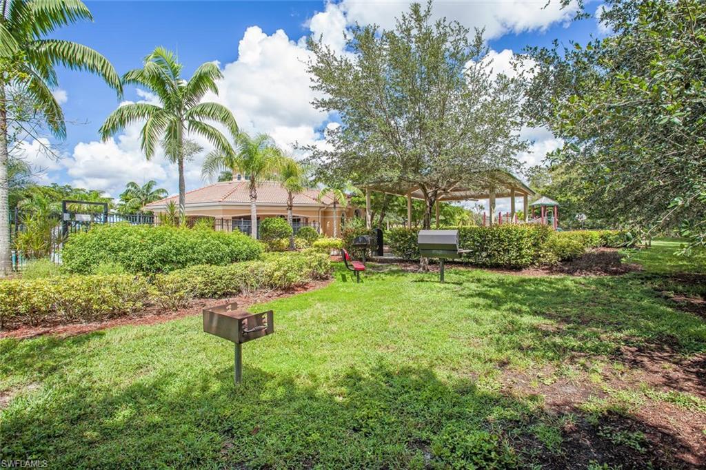 COLONNADE AT FORUM - Residential