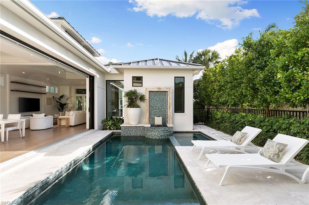 OLDE NAPLES - Residential