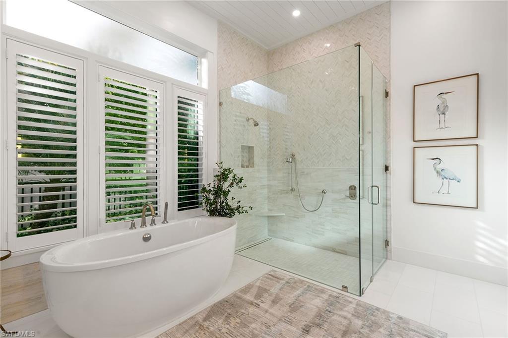 OLDE NAPLES - Residential