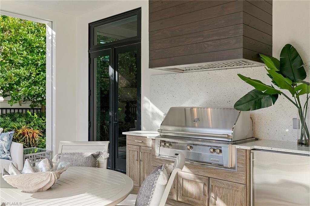 OLDE NAPLES - Residential