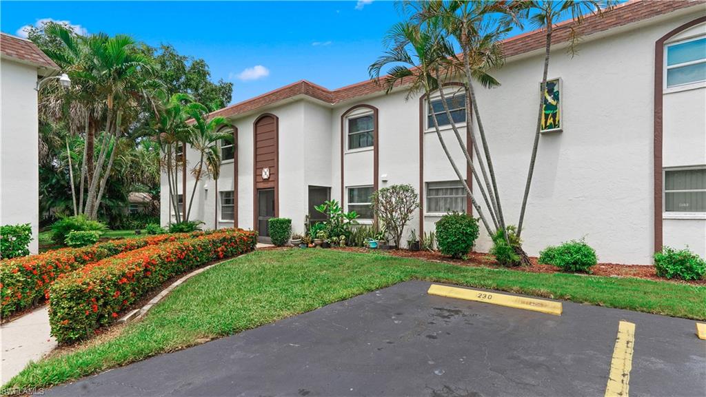 VILLA CAPRI CONDOMINIUM - Residential