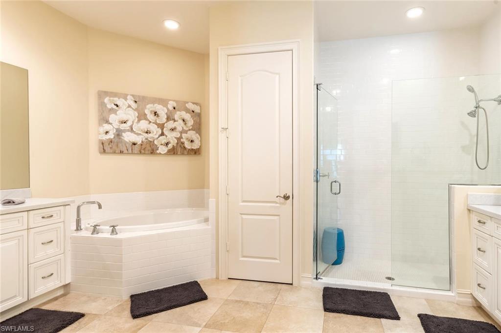 LUSSO VILLAS - Residential