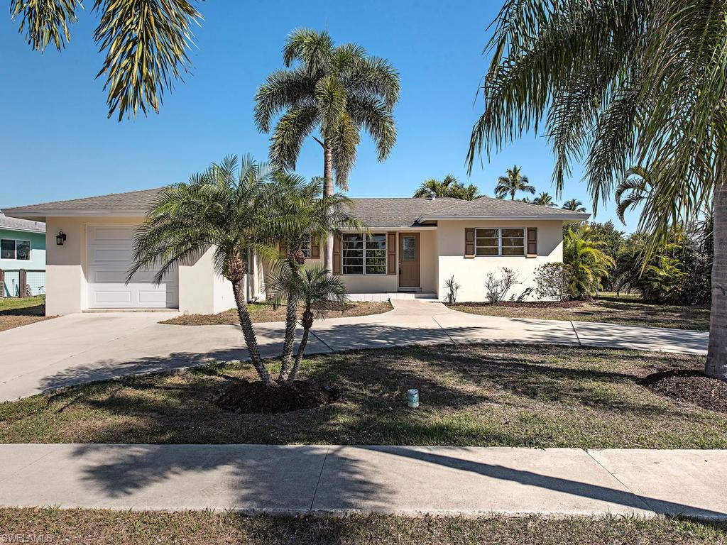 MARCO BEACH - Residential