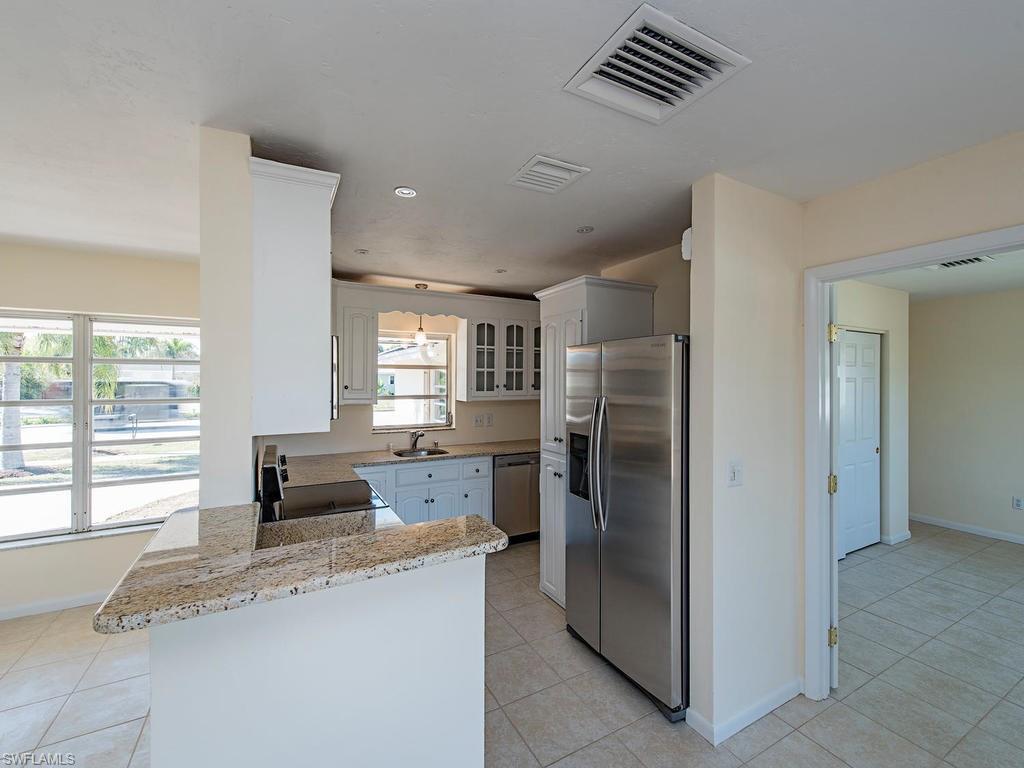 MARCO BEACH - Residential