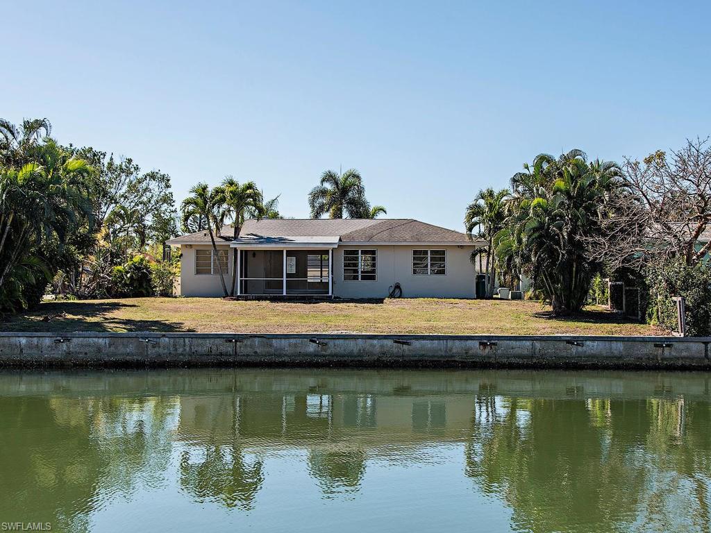 MARCO BEACH - Residential