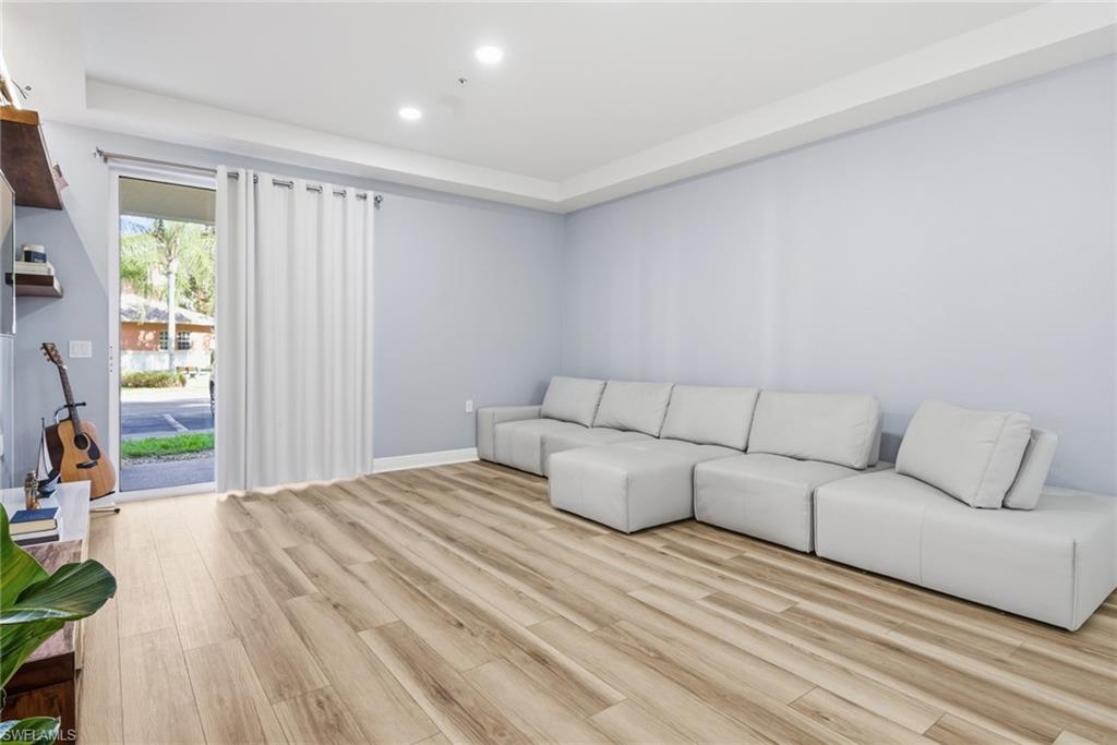 ISLES OF PORTO VISTA - Residential