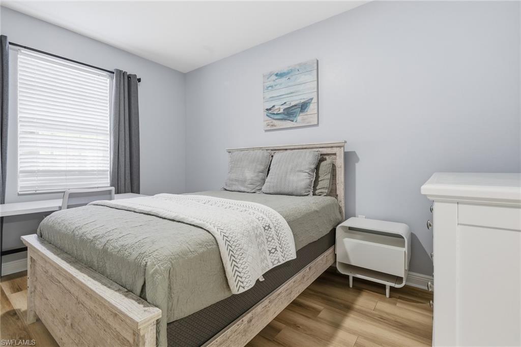 ISLES OF PORTO VISTA - Residential