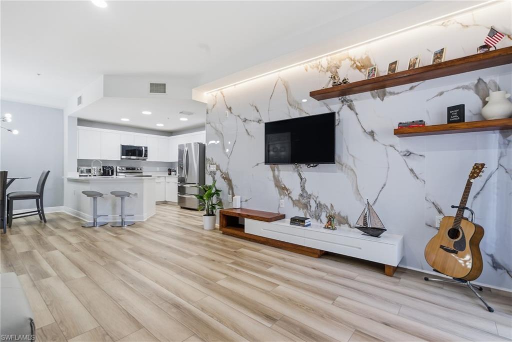 ISLES OF PORTO VISTA - Residential