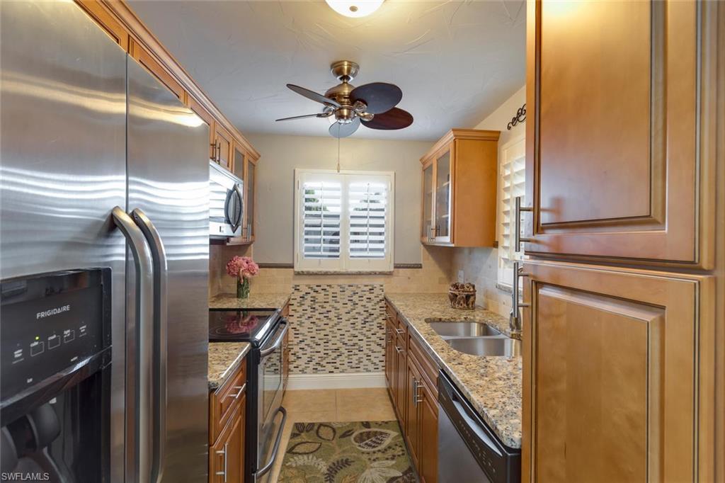 WINDSOR MANOR CONDO - Residential