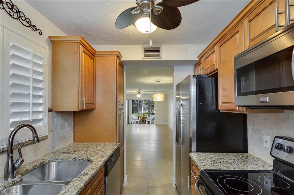 WINDSOR MANOR CONDO - Residential