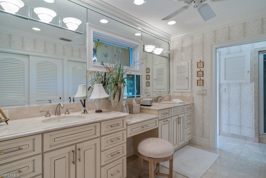 AQUALANE SHORES - Residential