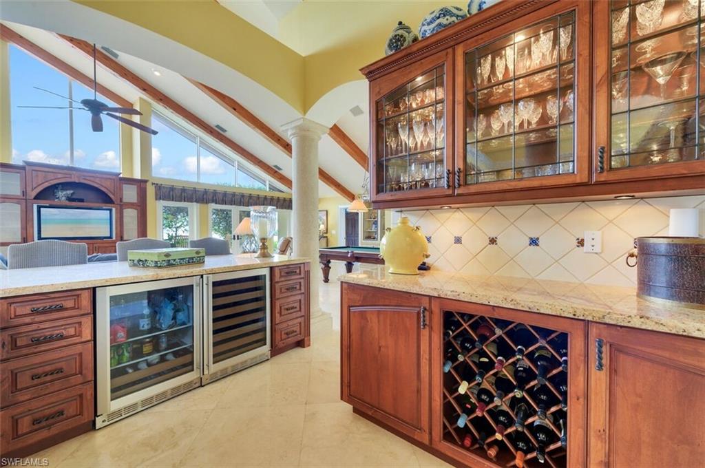 AQUALANE SHORES - Residential