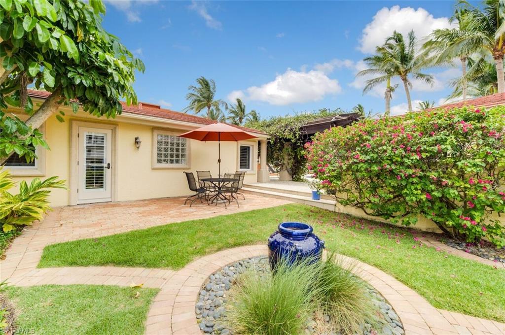 AQUALANE SHORES - Residential