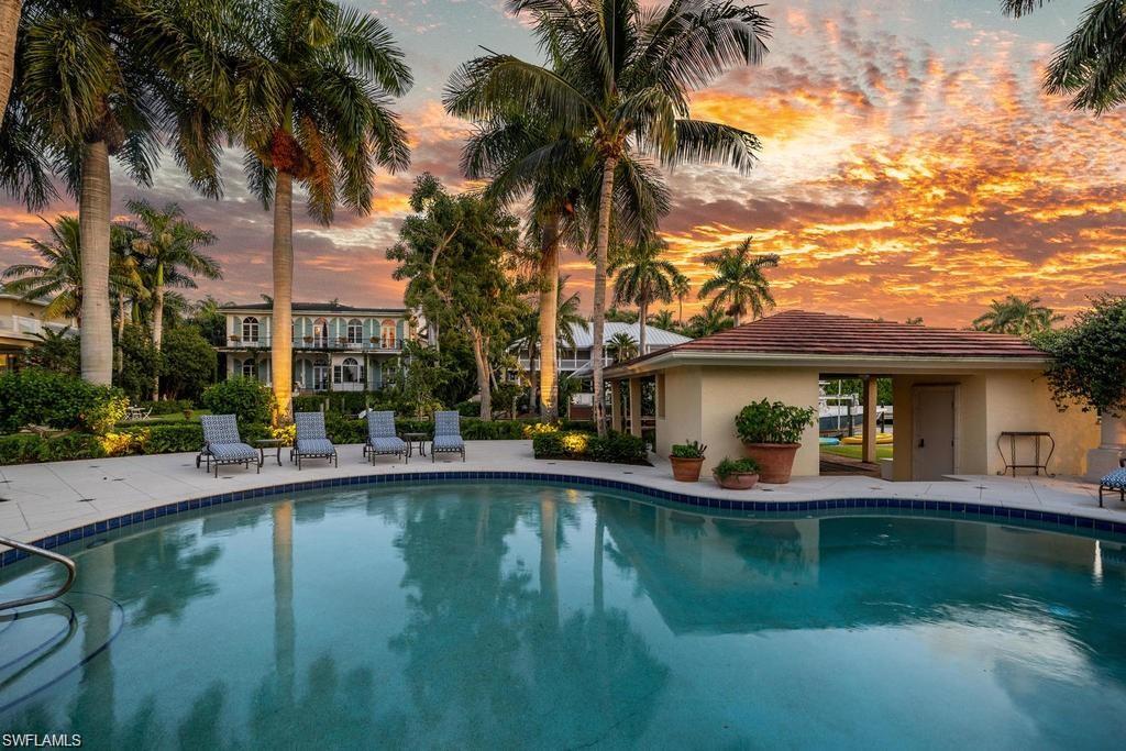 AQUALANE SHORES - Residential