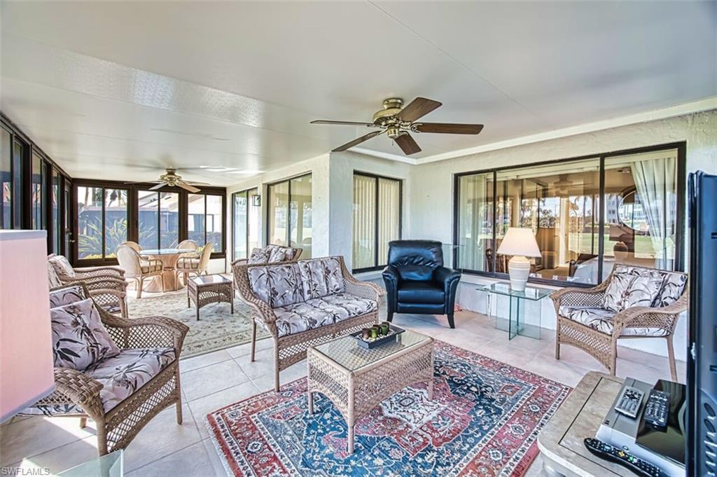 SEVEN LAKES - Residential