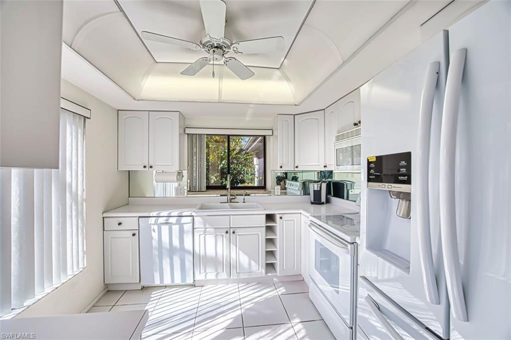 SEVEN LAKES - Residential