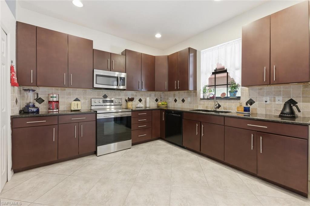 BRISTOL PINES - Residential