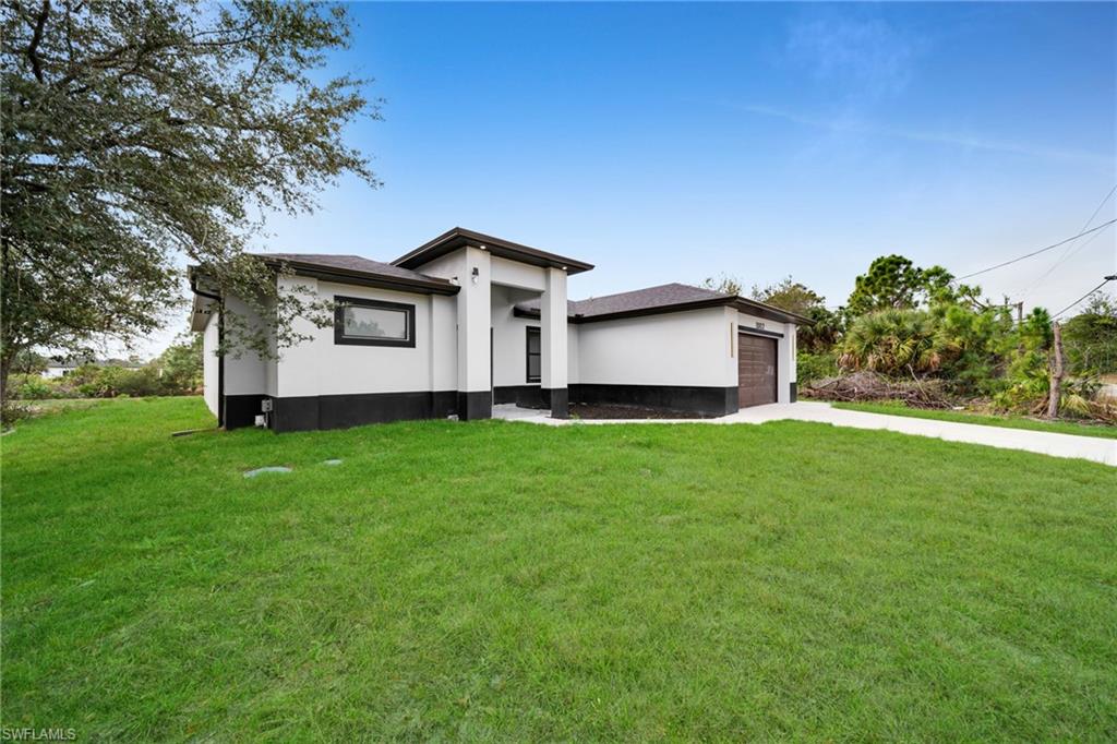 LEHIGH ACRES - Residential