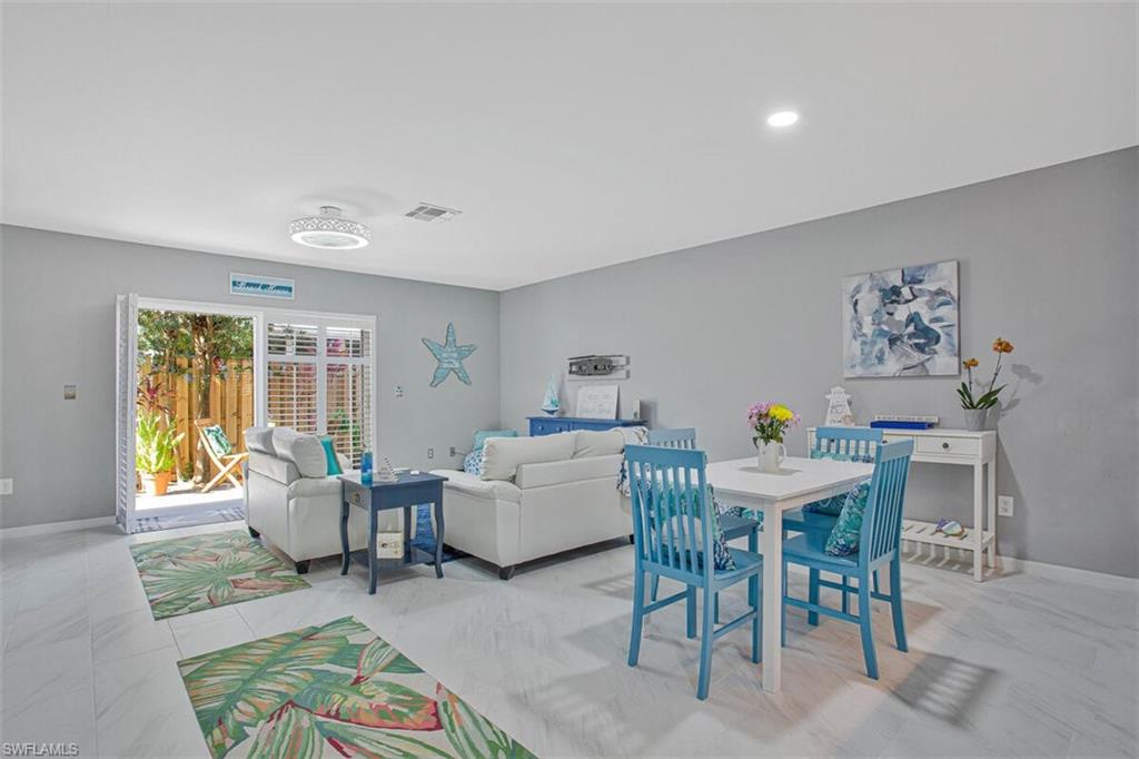 SUMMERLIN TRACE CONDO - Residential