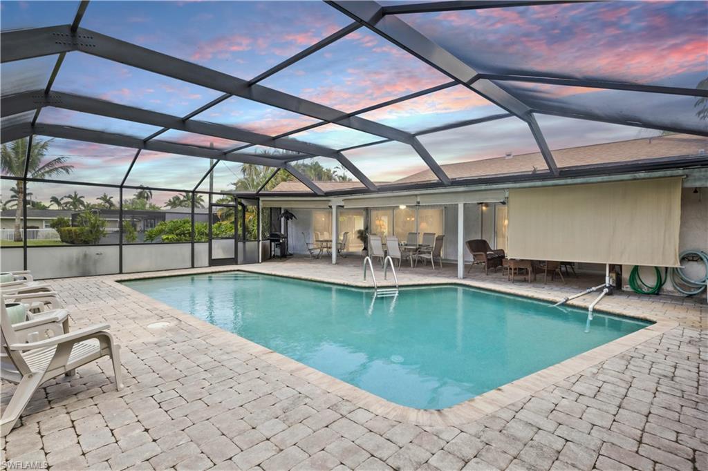 572 Bayside DR