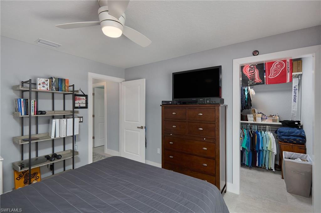 ISLAND PARK WOODLANDS - Residential