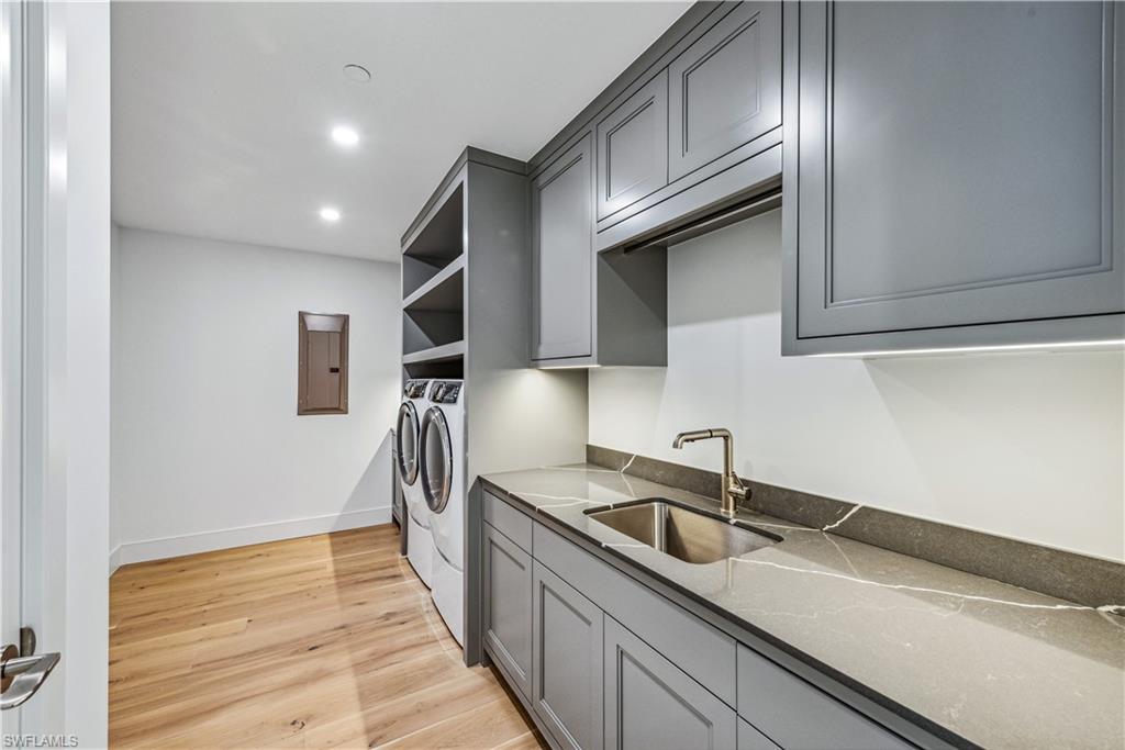 KALEA BAY TOWER 400 - Residential