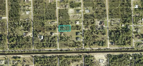 806 Maple Ave N, Lehigh Acres, FL 33972 - #: 224033786
