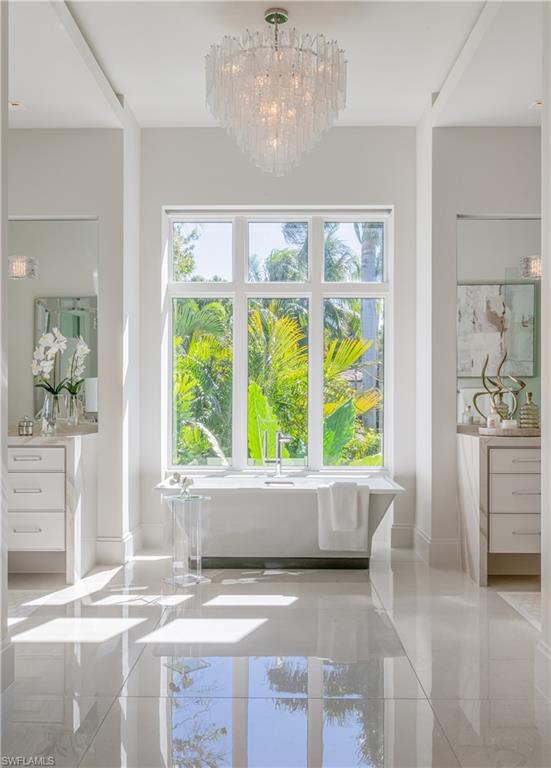 AQUALANE SHORES - Residential