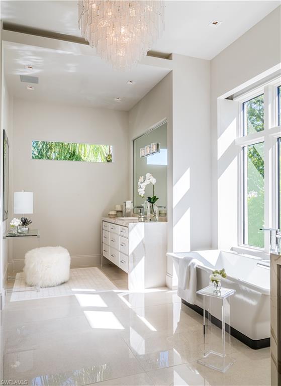 AQUALANE SHORES - Residential