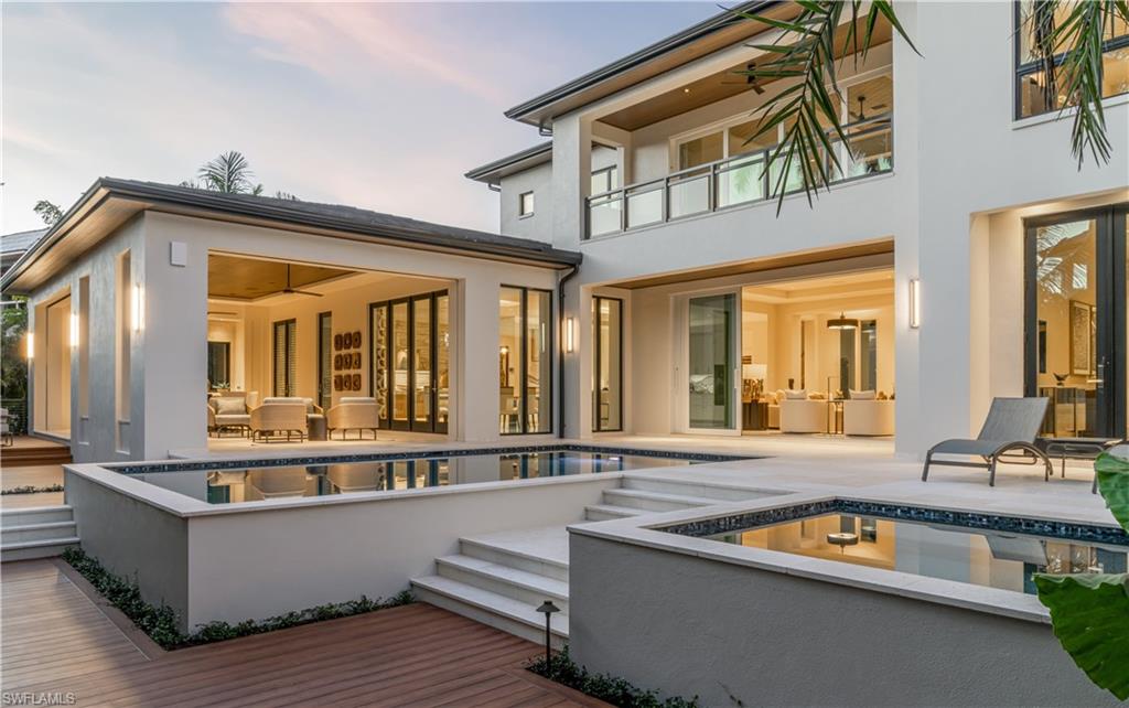 AQUALANE SHORES - Residential