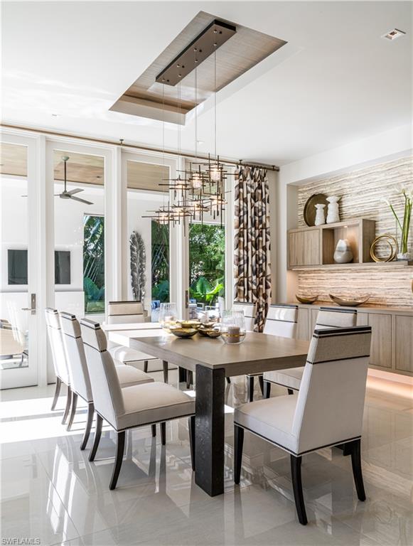 AQUALANE SHORES - Residential