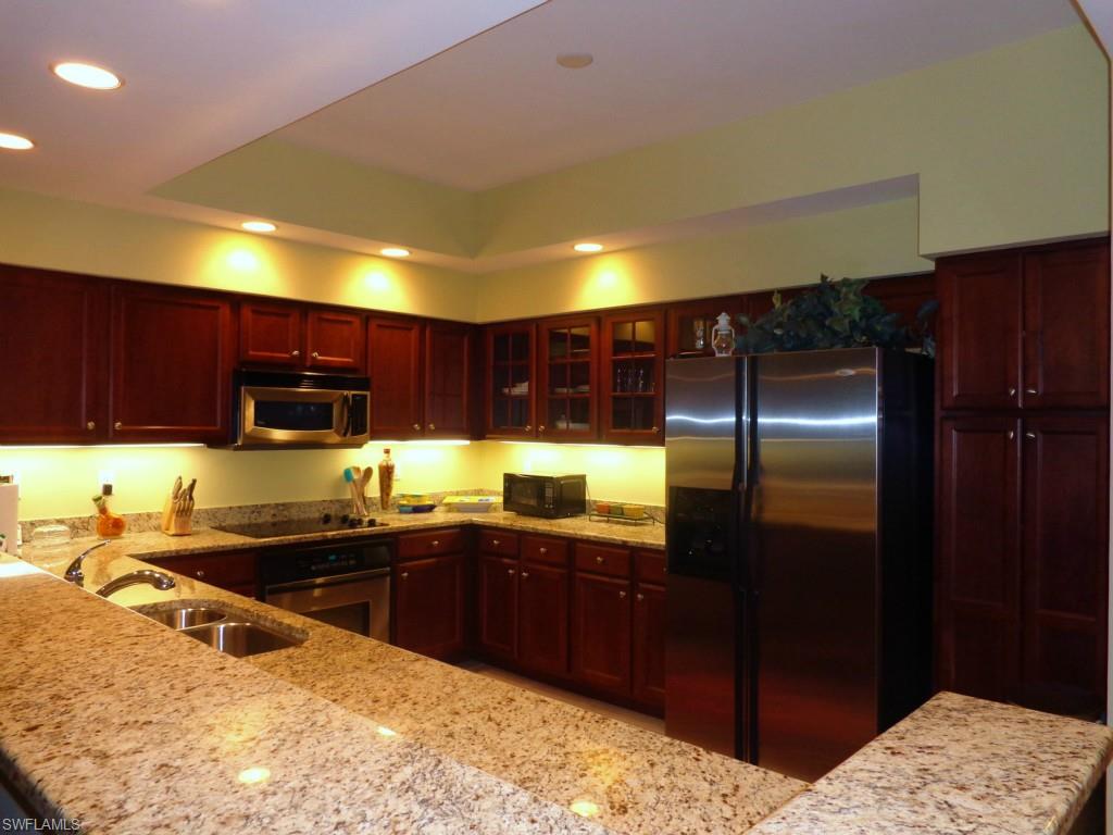 GRANDE ISLE III - Residential