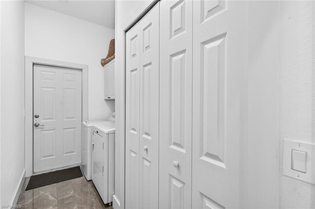 RIVERSIDE YACHT CLUB - Residential