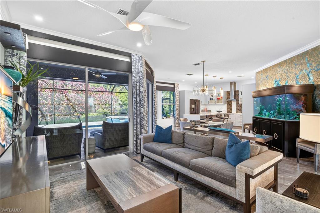 RIVERSIDE YACHT CLUB - Residential