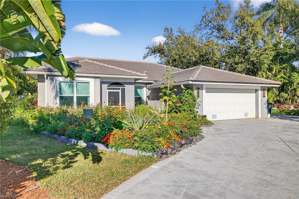 RIVERSIDE YACHT CLUB - Residential