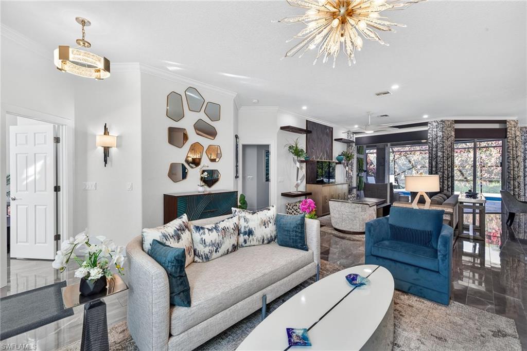 RIVERSIDE YACHT CLUB - Residential